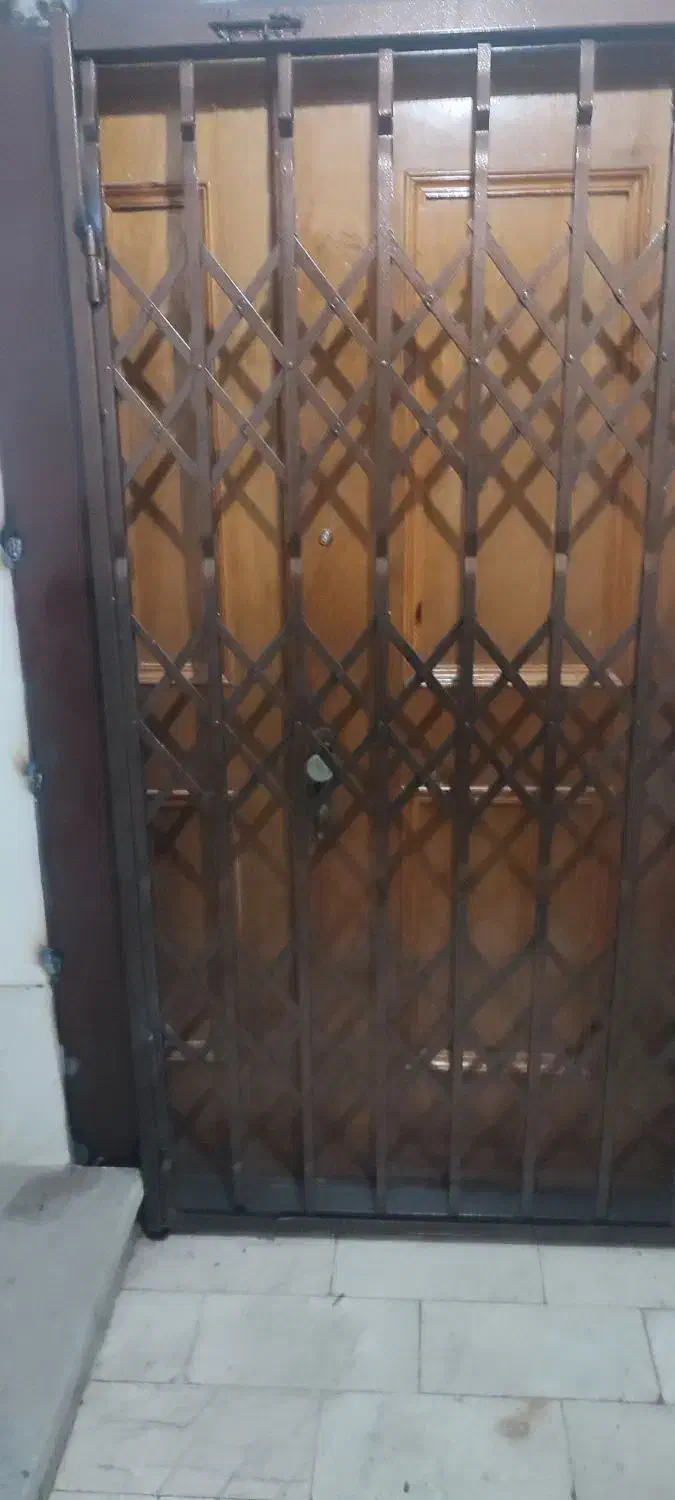 درب اکاردیونی حفاظ|مصالح و تجهیزات ساختمان|قائم‌شهر, |دیوار