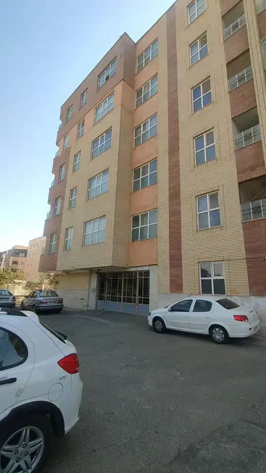 واحد بسیار خوش نقشه و زیبا|اجارهٔ آپارتمان|قم, پردیسان|دیوار