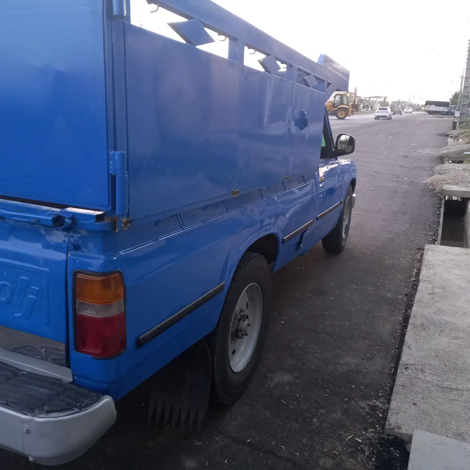 نیسان دوگانه مدل ۹۵ تناژ پایین لاستیکها نوع|خودرو سواری و وانت|بندر ترکمن, |دیوار