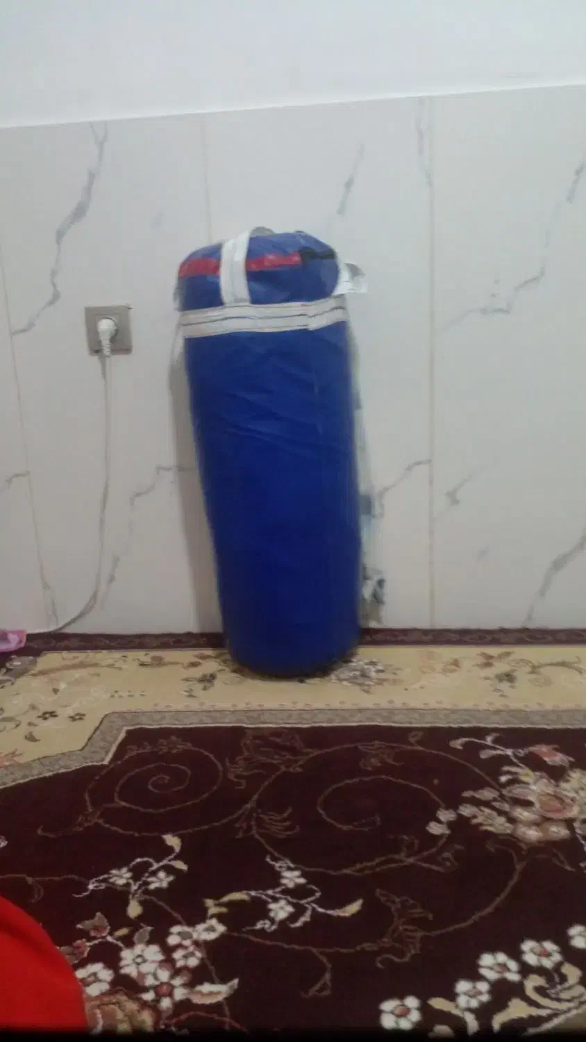 کیسه بوکس آبی|تجهیزات ورزشی|یاسوج, |دیوار