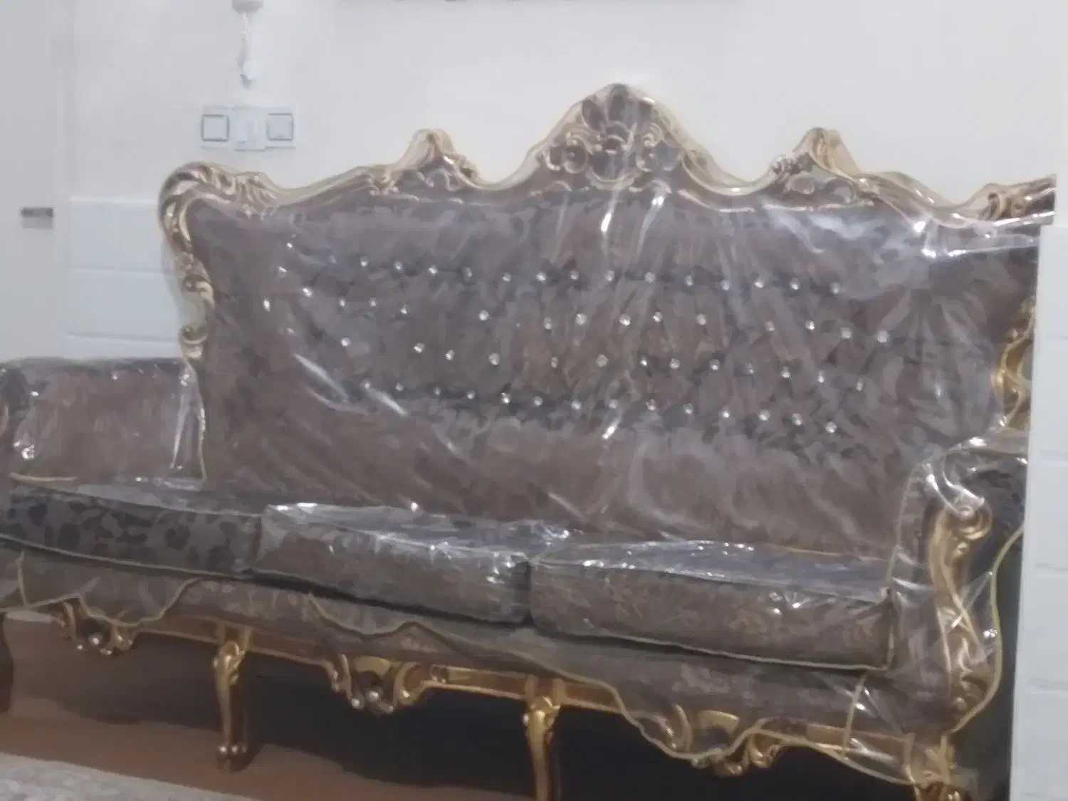 مبل سلطنتی|مبلمان خانگی و میز عسلی|فردیس, ثابتی|دیوار