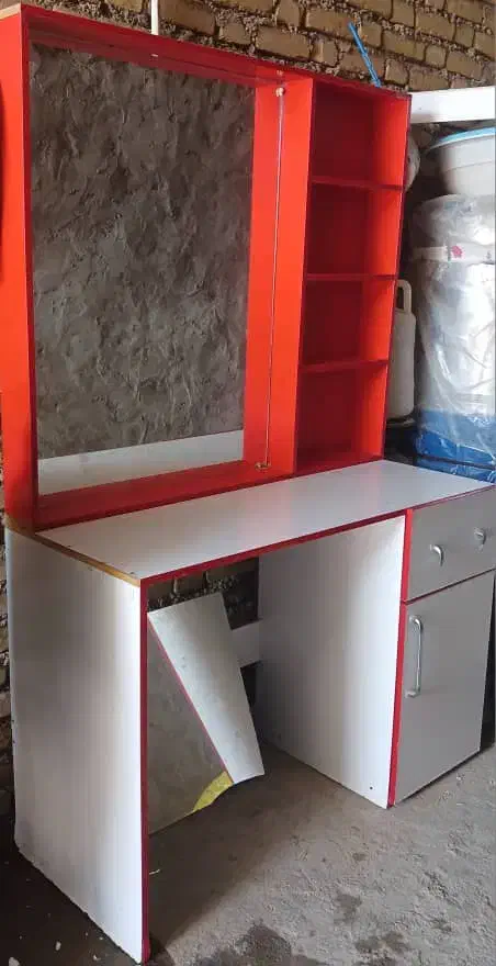 فروش وسایل آرایشگاه زنانه|آرایشگاه و سالن‌های زیبایی|آبدانان, |دیوار