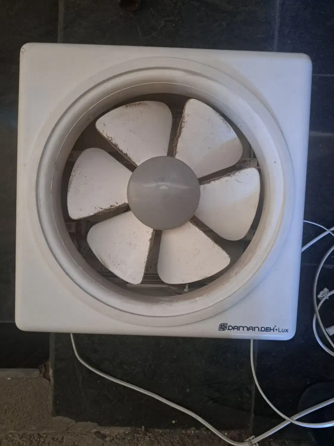 فن دمنده|پنکه و تصفیه‌کنندهٔ هوا|لاهیجان, گلستان|دیوار