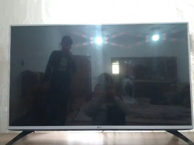 فقط پنلش شکسته|تلویزیون و پروژکتور|تبریز, |دیوار