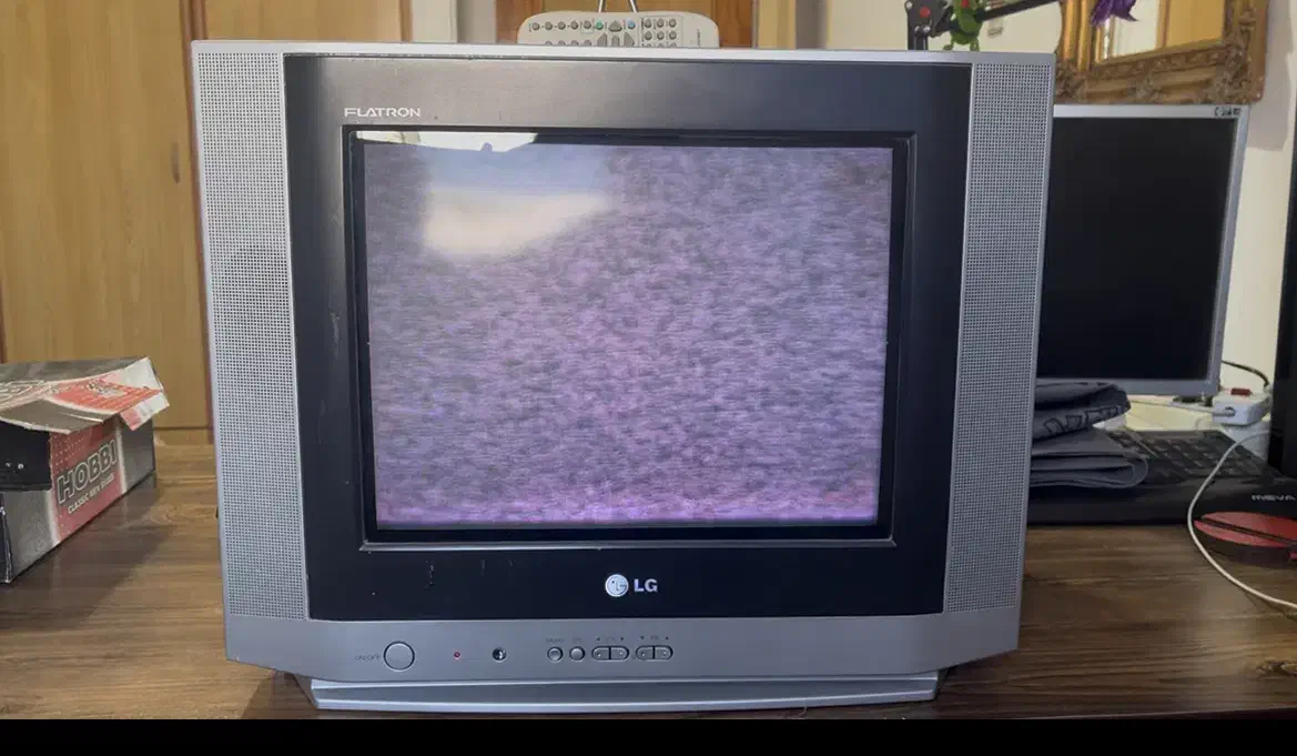 تلوزیون LG|تلویزیون و پروژکتور|رشت, بازار|دیوار