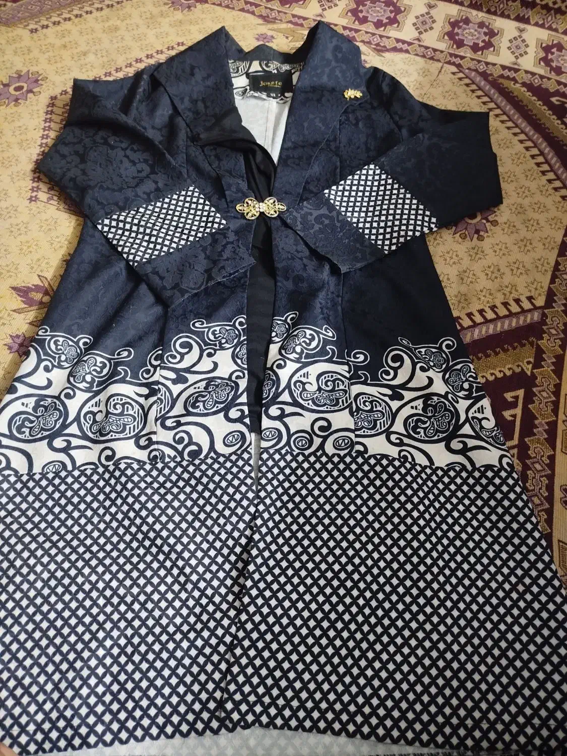 مانتو|لباس|مشهد, عبادی|دیوار