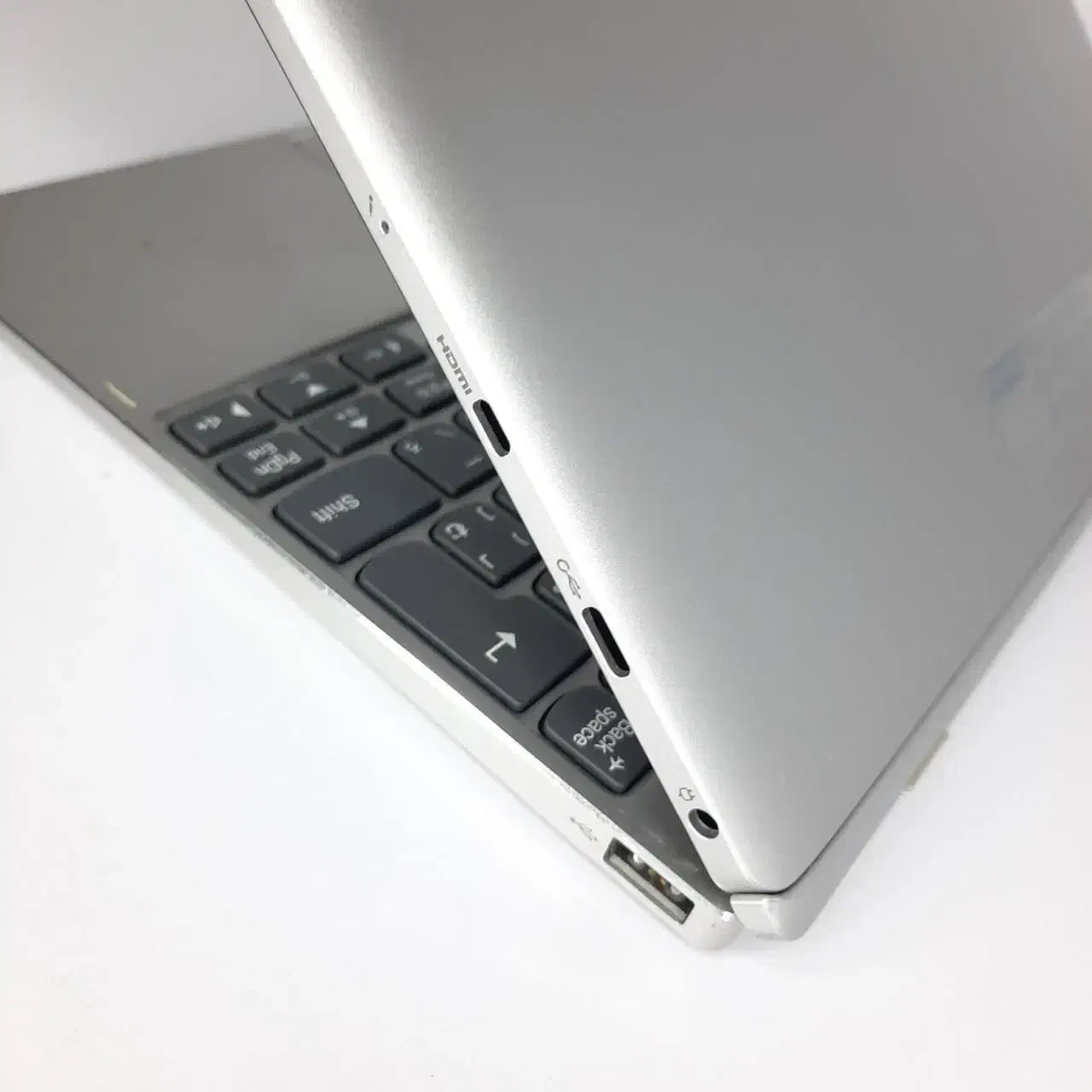 تبلت ویندوزی 10 اینچ کیبورد دار لنوو باکیفیت|تبلت|کرج, اصفهانی‌ها|دیوار