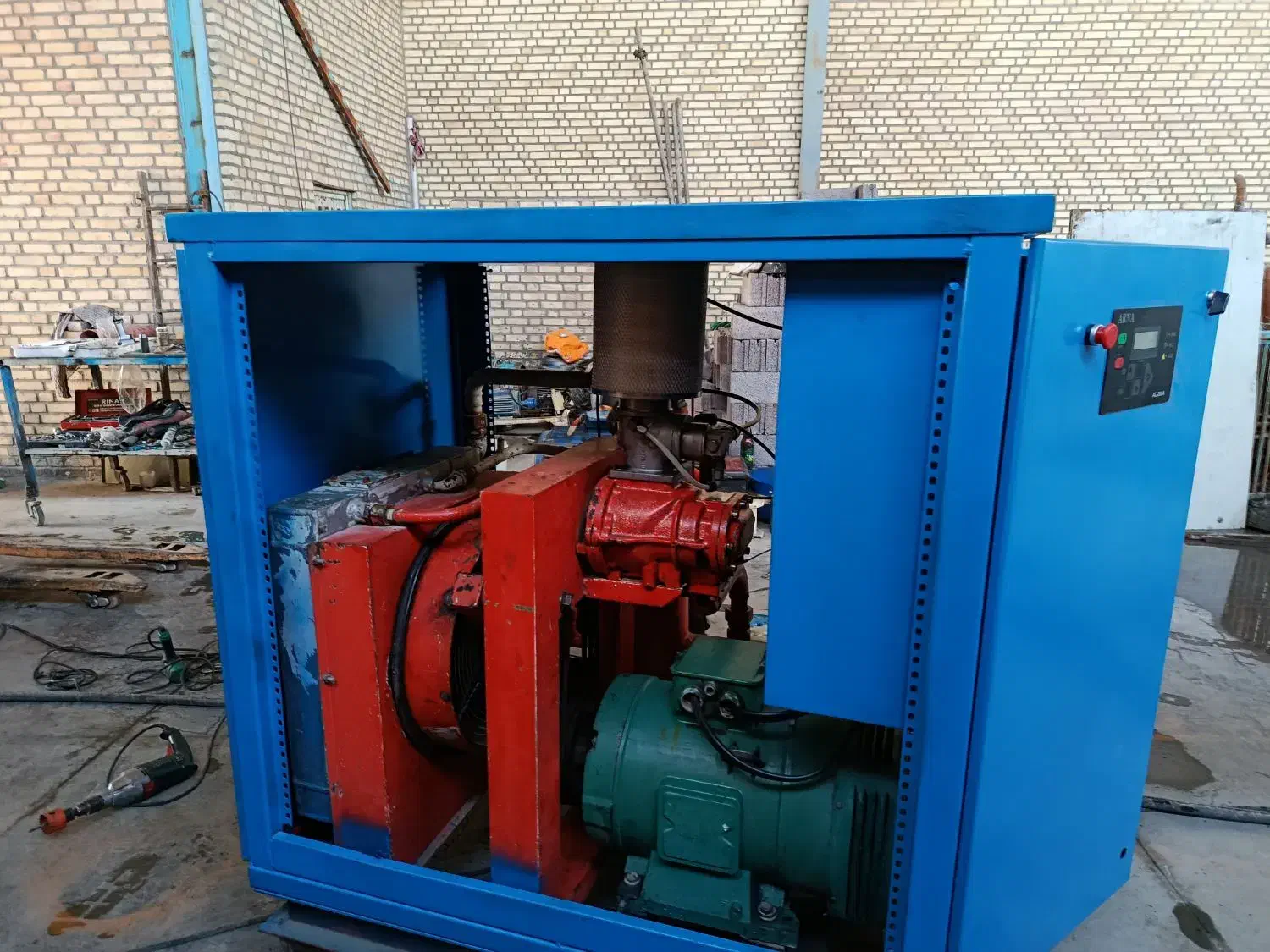 کمپرسور باد اسکرو|ماشین‌آلات صنعتی|رضویه, |دیوار