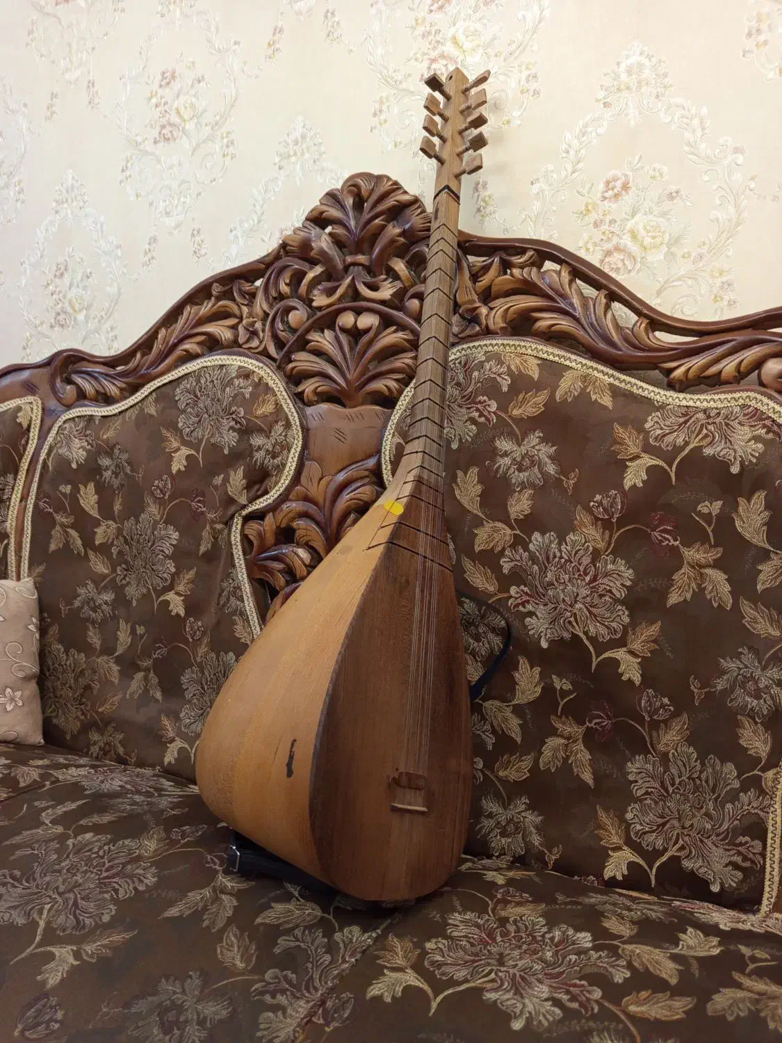 قوپوز ساز آذربایجان|سازهای سنتی|تبریز, |دیوار