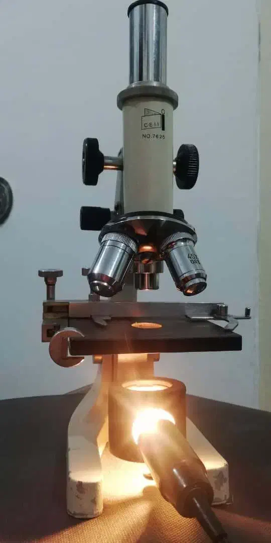 میکروسکوپ C.E.I.L|پزشکی|رشت, گیل|دیوار