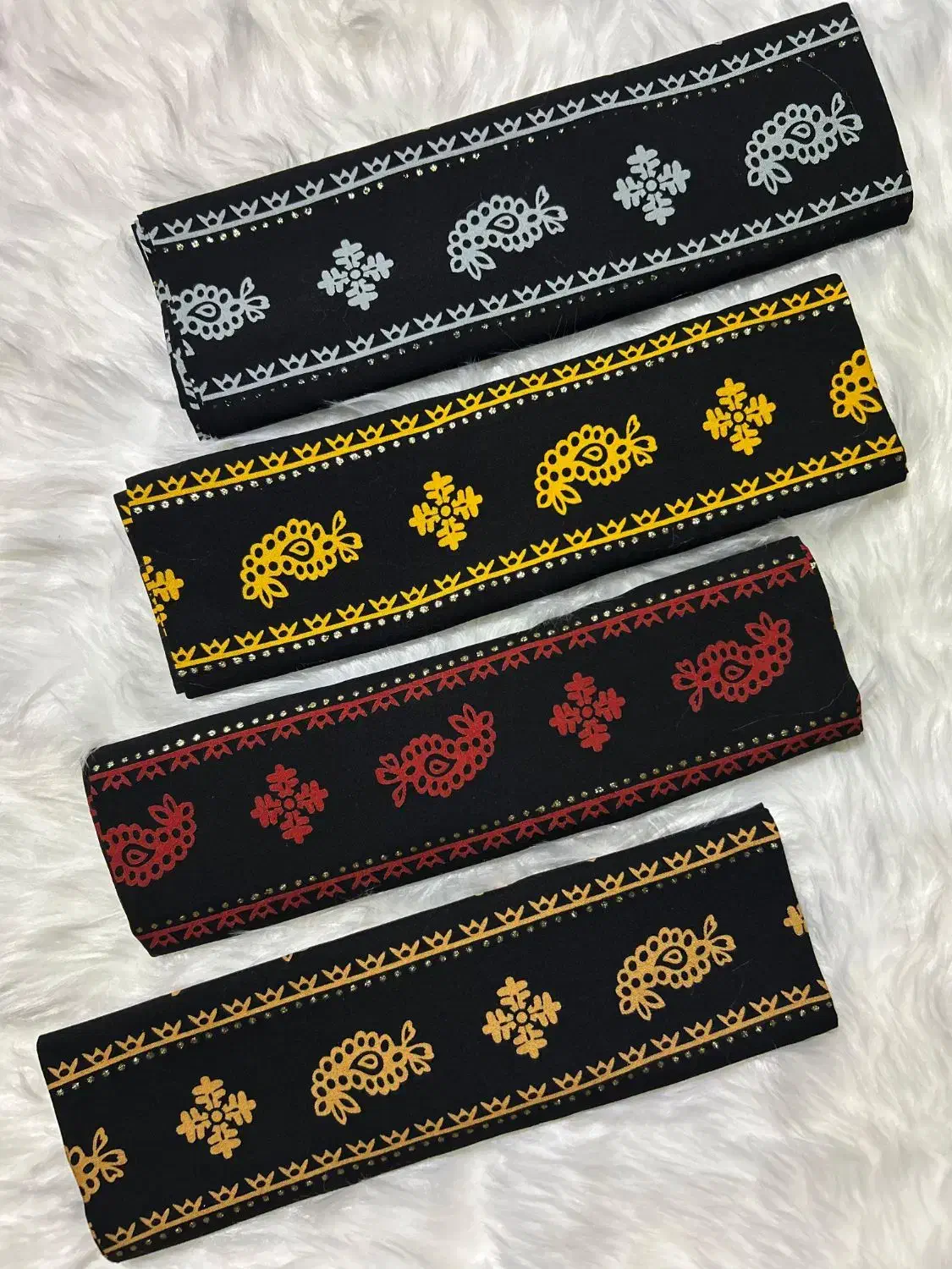 پارچه نخی|لباس|بانه, |دیوار