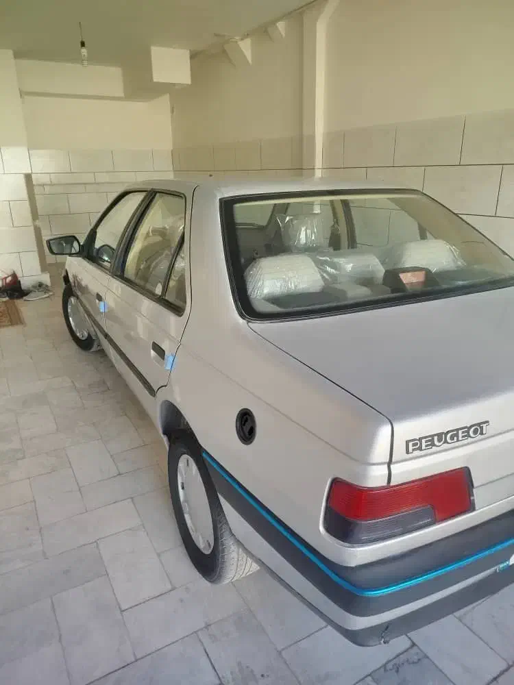 پژو ۴۰۵ فابریک|خودرو سواری و وانت|بروجرد, |دیوار