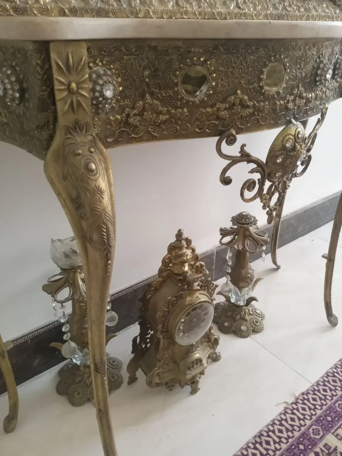 آینه وشمعدان|آینه|قم, بیست متری ولیعصر|دیوار