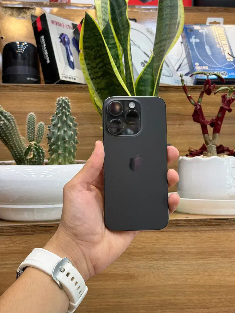 iphone 15 pro 93%|موبایل|نیشابور, فردوس شمالی|دیوار