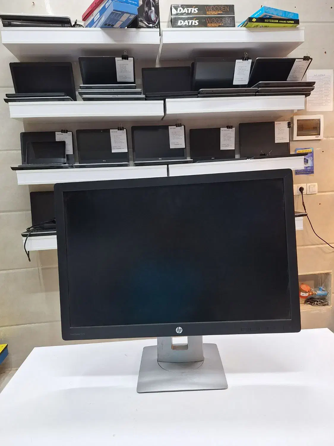 مانیتور Dell 24 اینچ IPS|قطعات و لوازم جانبی رایانه|آبادان, |دیوار