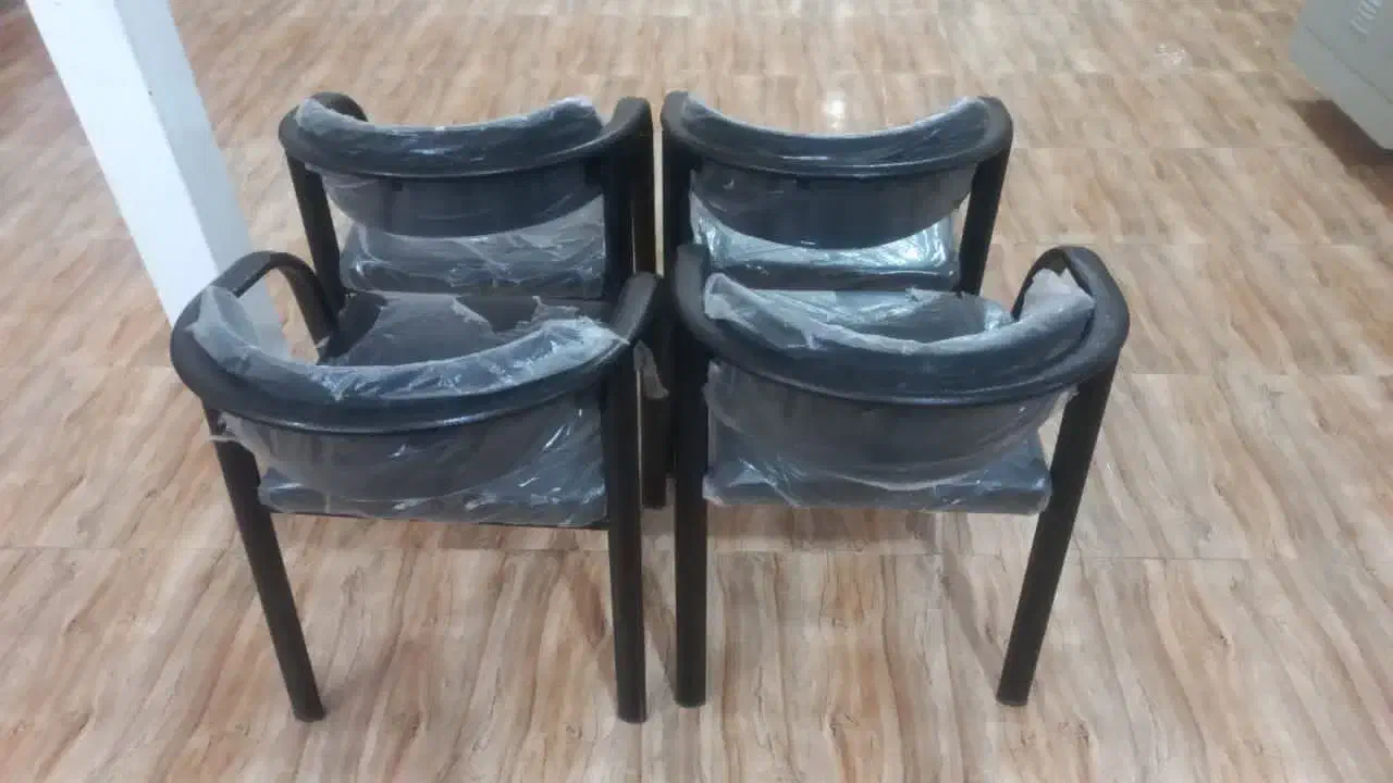 صندلی انتظار در حد نو|مبلمان اداری|رباط‌کریم, رباط‌کریم|دیوار