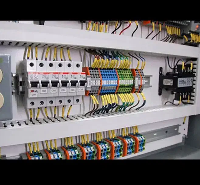 برقکار حرفه ای ساختمانی و صنعتی|خدمات پیشه و مهارت|بندرعباس, |دیوار