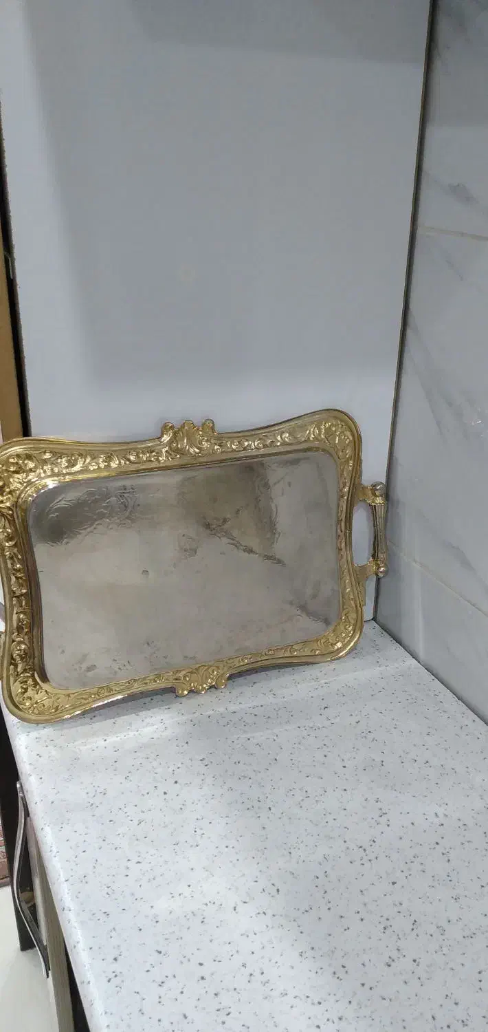 سینی قدیمی برنزی|کلکسیون اشیاء عتیقه|سنندج, |دیوار