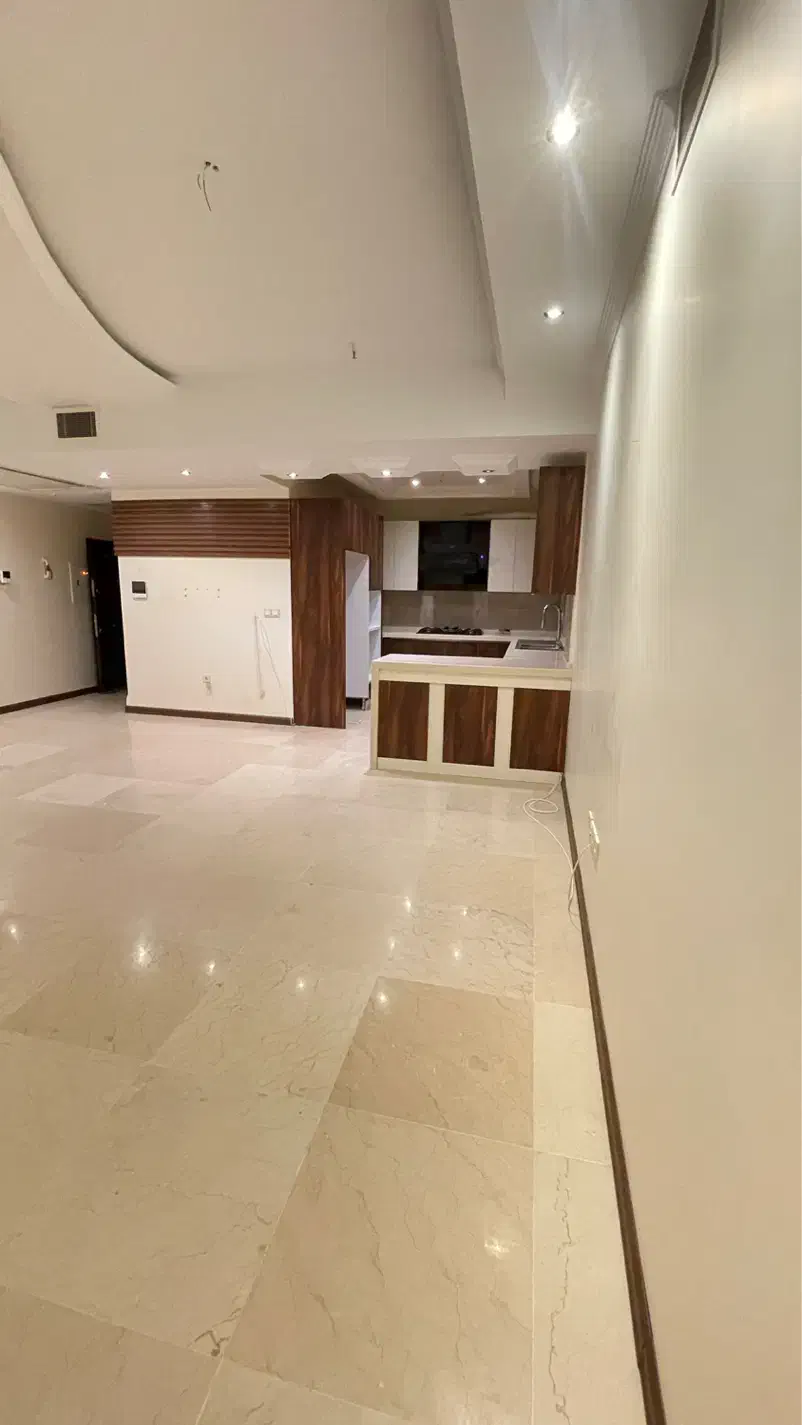 سعادت آباد صرافها/۱۱۰ متر/شیک و لوکس/۵ سال ساخت