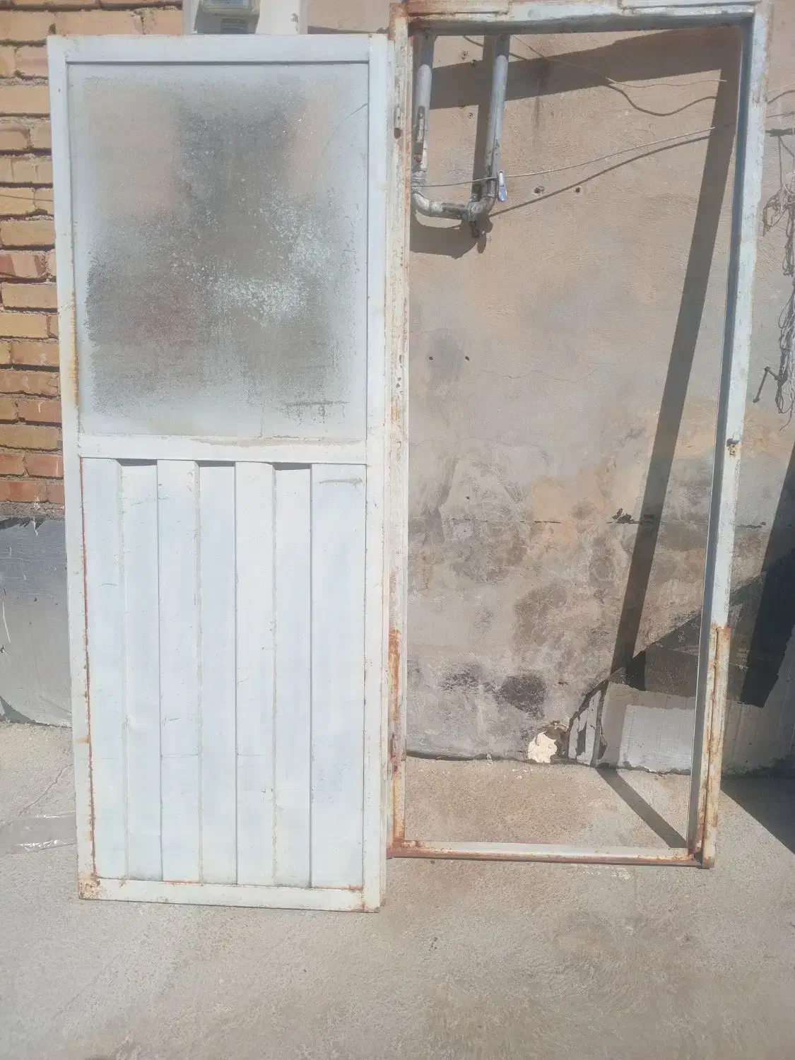 درب آهنی|مصالح و تجهیزات ساختمان|انزل, |دیوار