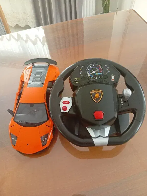 ماشین کنترلی|اسباب‌‌بازی|قروه, |دیوار