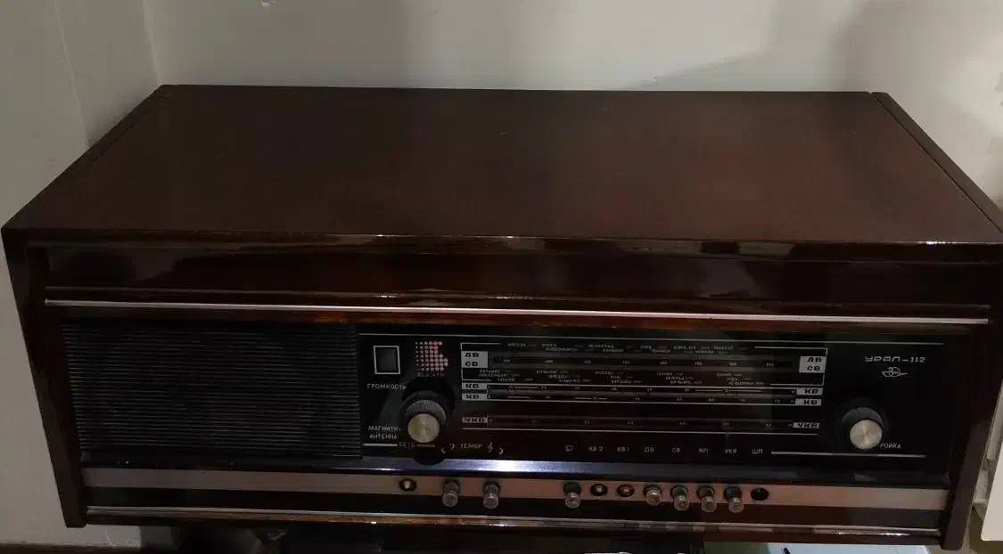 گرامافون قدیمی روسی|کلکسیون اشیاء عتیقه|ملارد, |دیوار