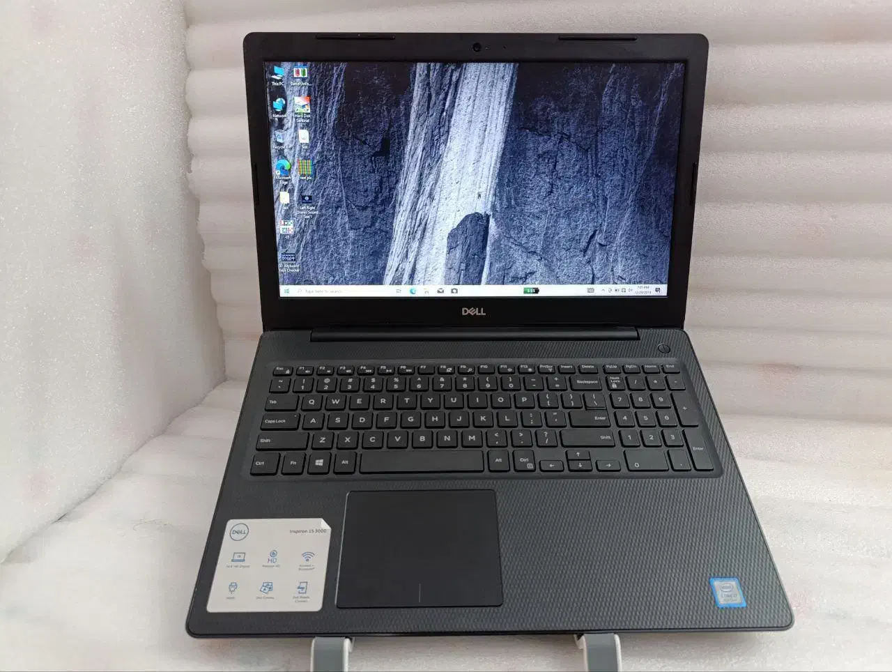 Dell Inspiron 15 3000 i7 8650u Ram 8 ddُ|رایانه همراه|مشهد, سرافرازان|دیوار