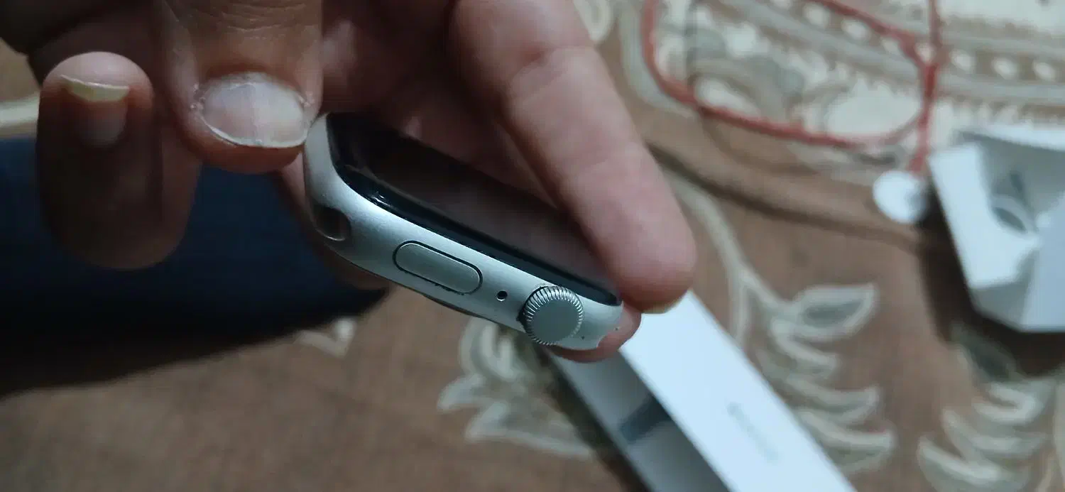 apple watch SE2022 44mm درحدنو بشرط|ساعت|کوهدشت, |دیوار