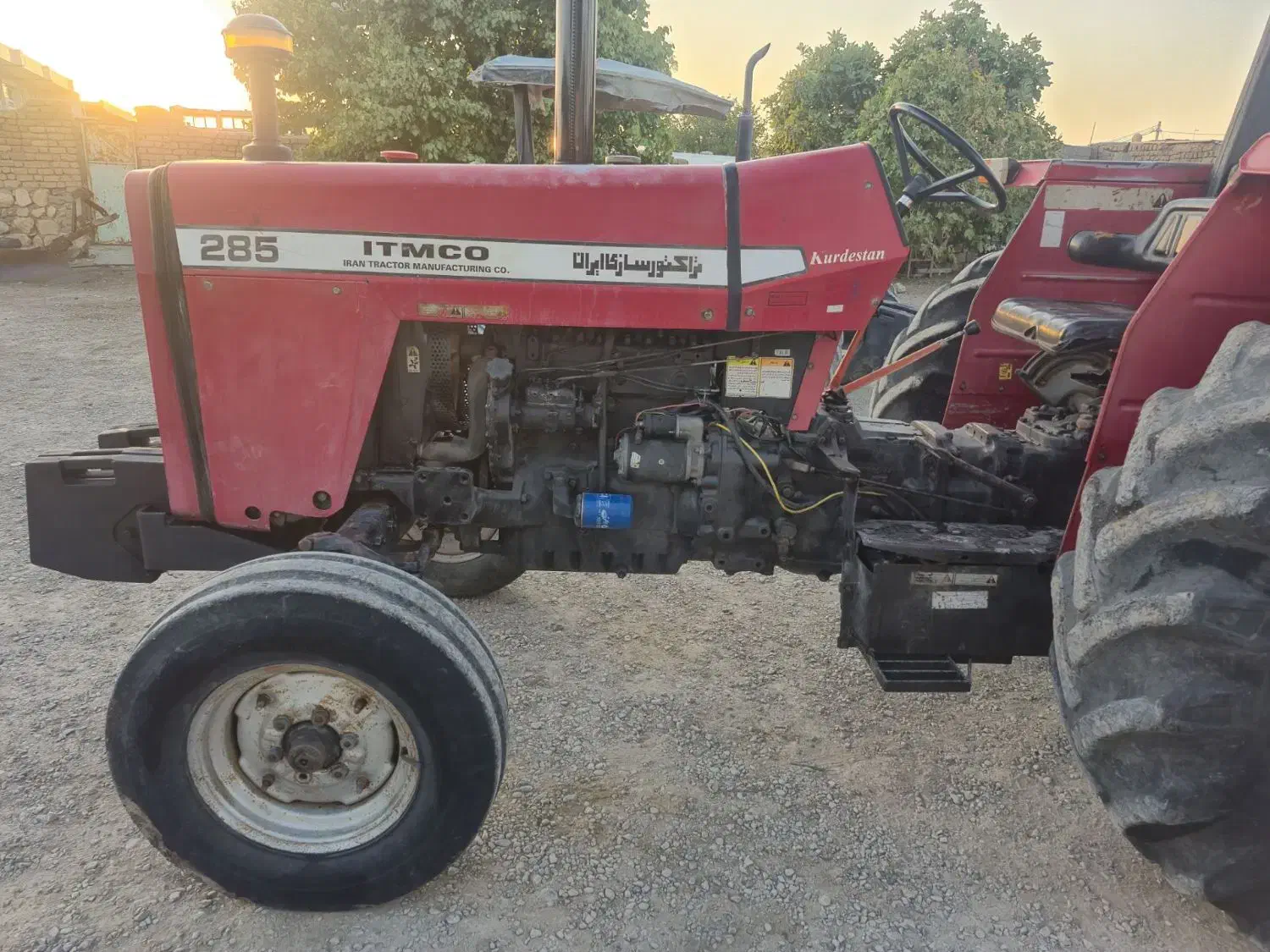 تراکتور مدل۹۱|خودرو سنگین|کرمانشاه, |دیوار