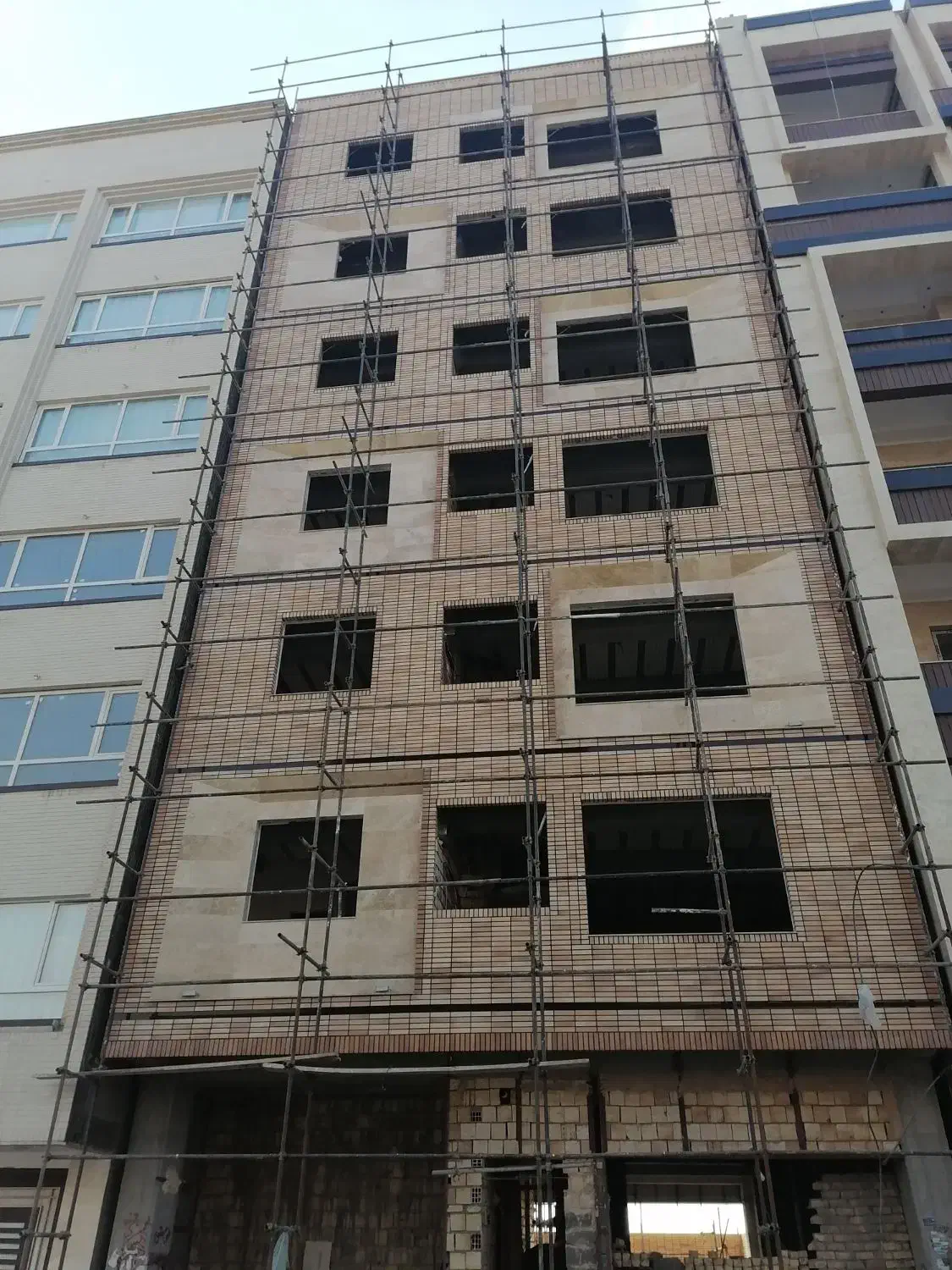 نماکاری سنگ‌کاری  کاشی  سرامیک  آجر دوغابی ملاتی|خدمات پیشه و مهارت|قم, شاه ابراهیم|دیوار