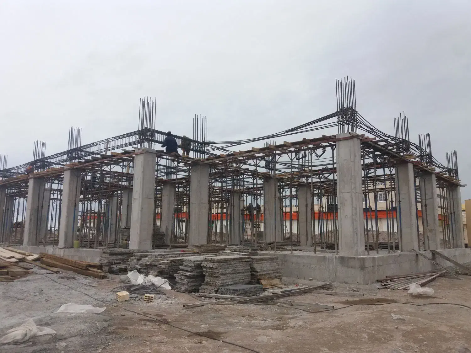 استخدام آرماتوربند|استخدام معماری، عمران و ساختمانی|میانه, |دیوار