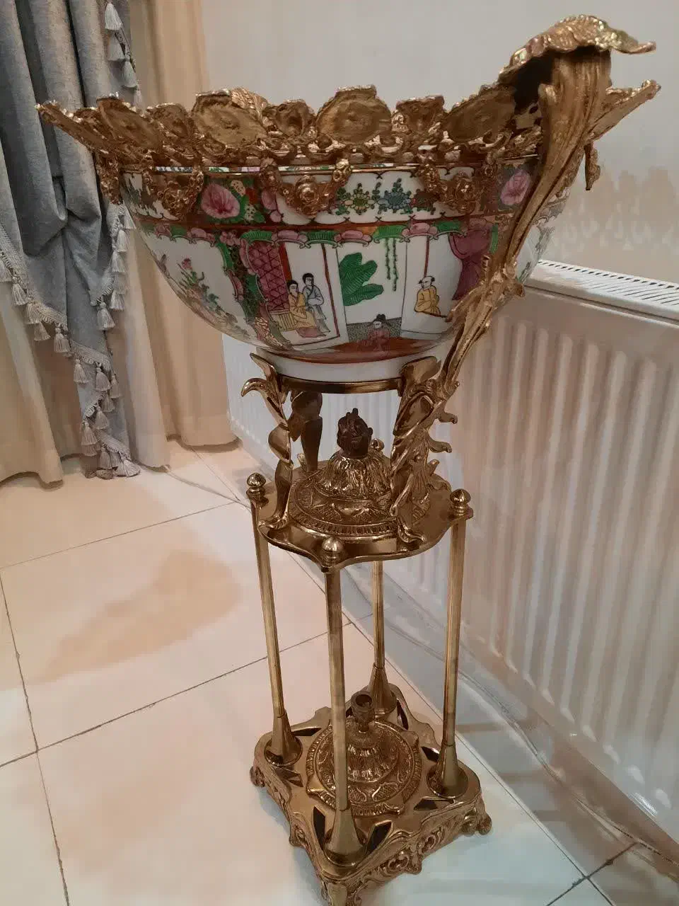 میوه خوری کنارسالنی بلند برنجی برنز گلمرغی بزرگ|صنایع دستی و سایر لوازم تزئینی|مشهد, آزادشهر|دیوار