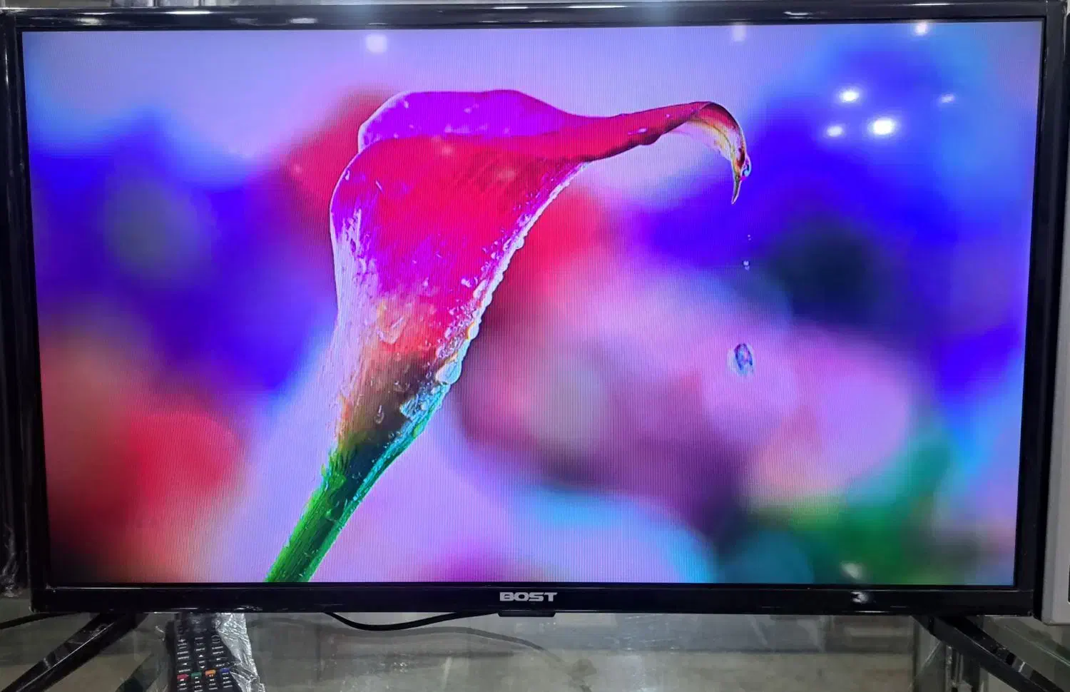 ال ای دی ۳۲اینچ بوست|تلویزیون و پروژکتور|کرمانشاه, |دیوار