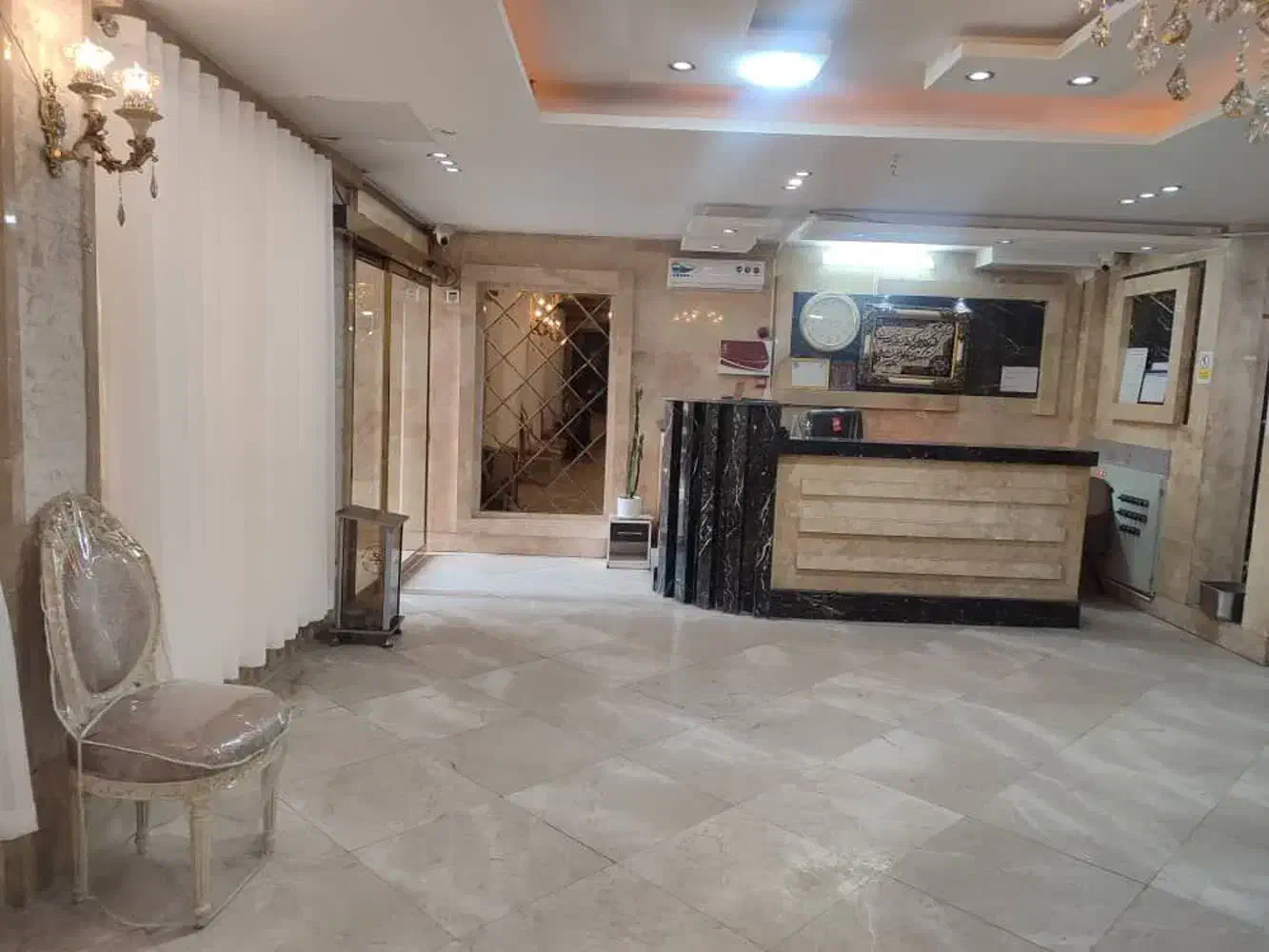 هتل آپارتمان نجفی در امام رضا ۵ مشهد|اجارهٔ کوتاهمدت آپارتمان و سوئیت|مشهد, آیت الله خامنهای|دیوار