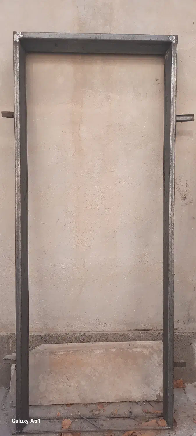 ۱ عدد چارچوب آهنی درب و یک پنجره دو جداره ثابت|مصالح و تجهیزات ساختمان|نهاوند, |دیوار