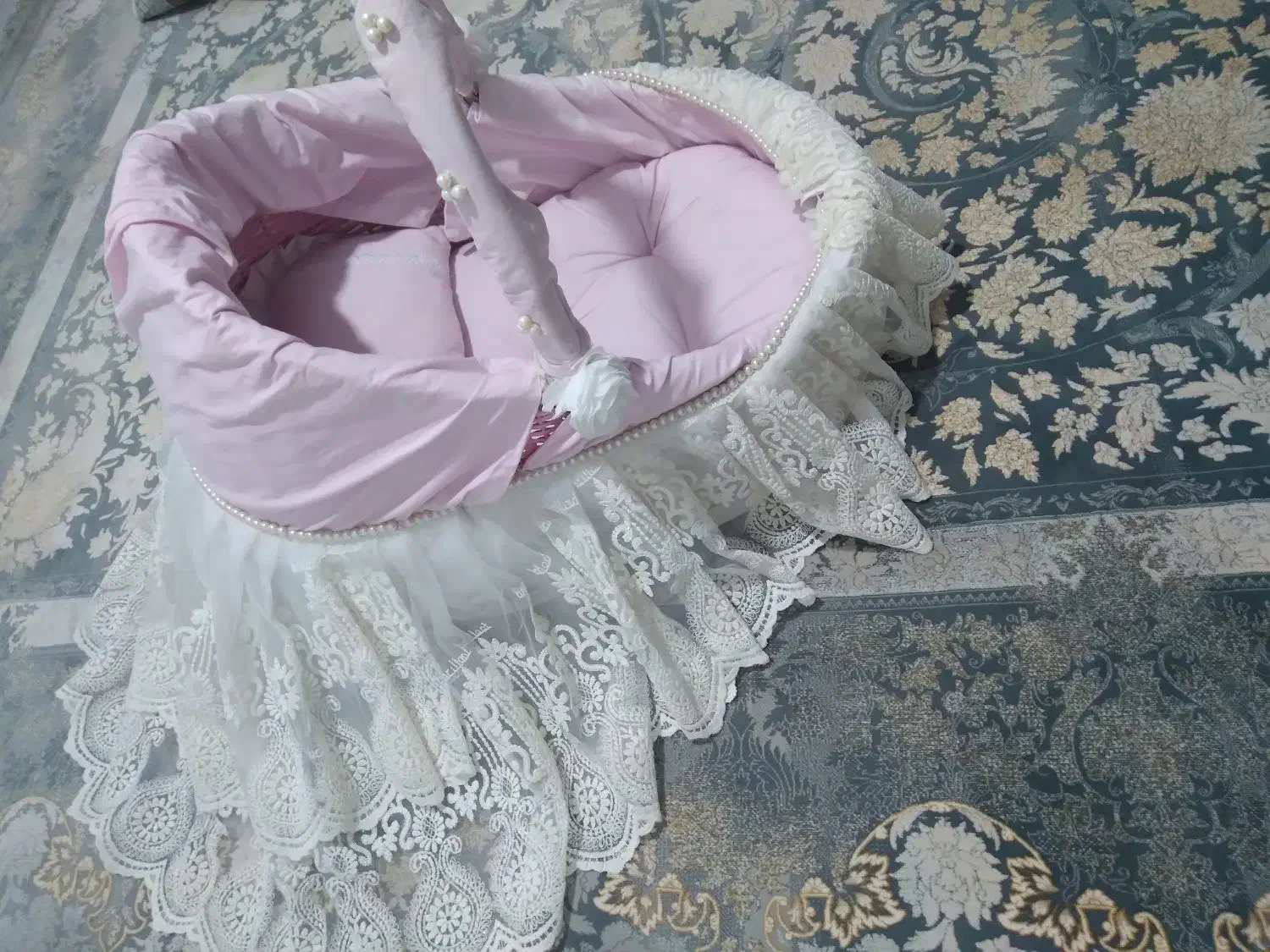 سبد نوزاد دخترانه شیک|کالسکه و لوازم جانبی|کوهدشت, |دیوار