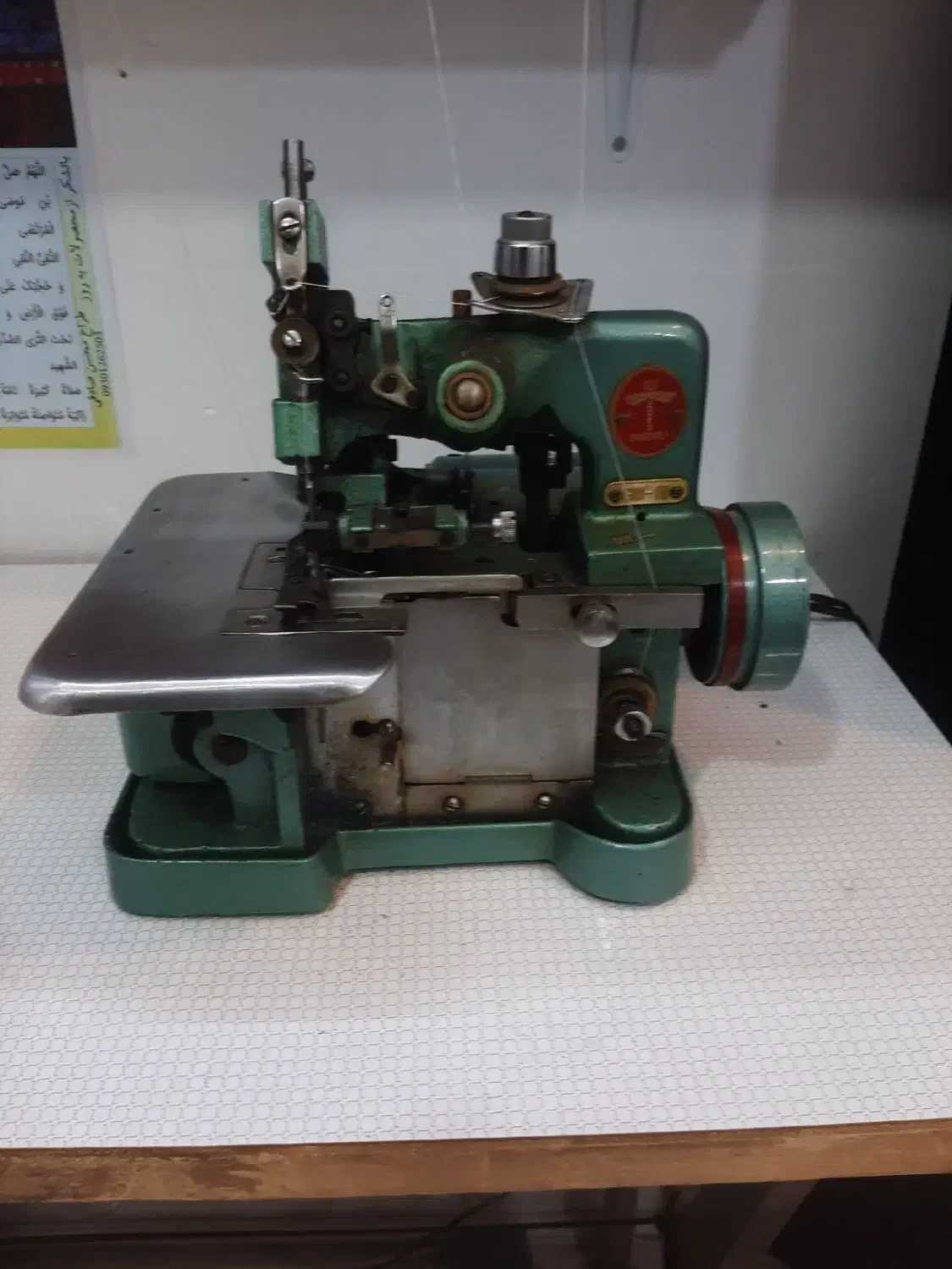 سردوز پروانه قدیمی ...عالی|چرخ خیاطی و ریسندگی|مشهد, رده|دیوار