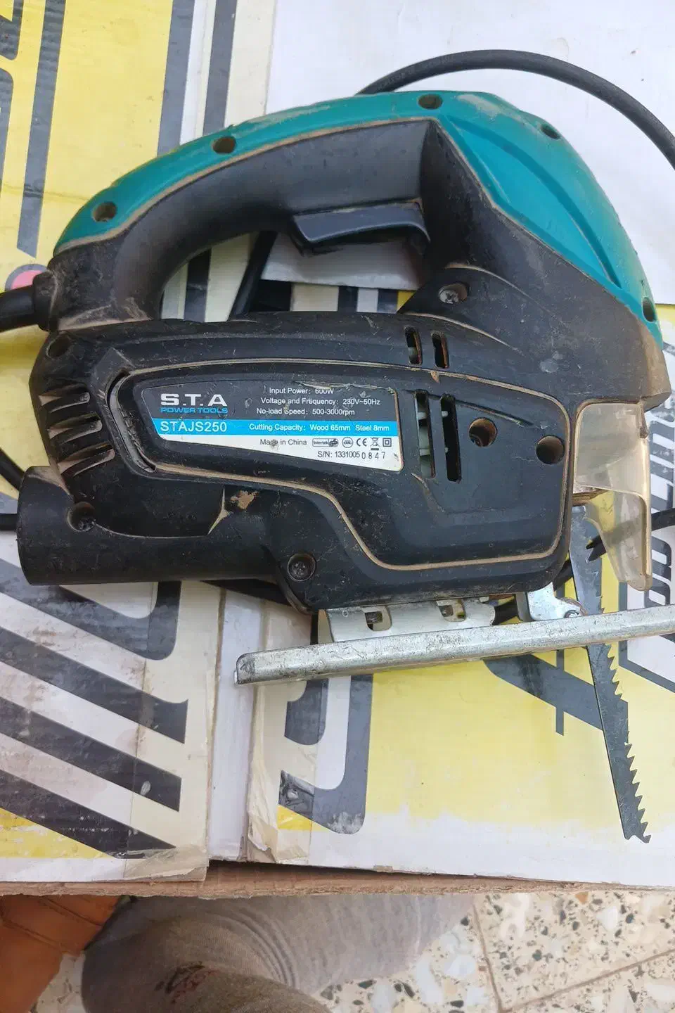 اره اس. تی. آ. عمود بر|ابزارآلات|کاشان, پشت شهربانی|دیوار