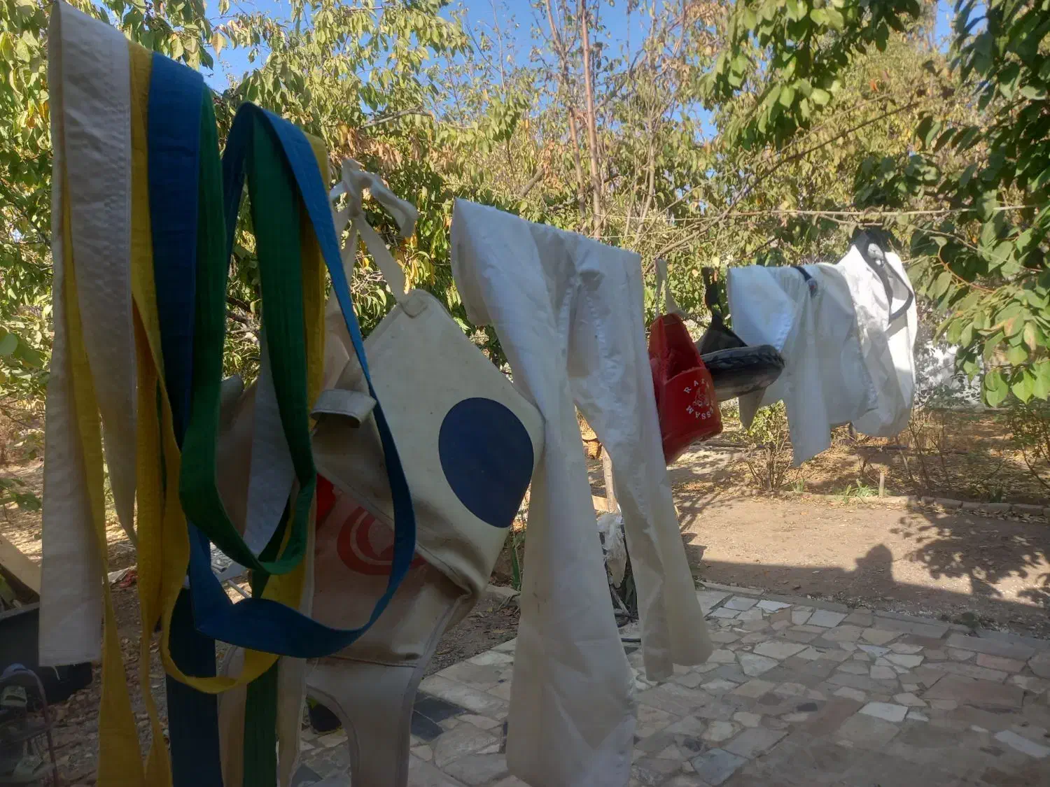 لباس کاراته|لباس|کوهسار (البرز), |دیوار