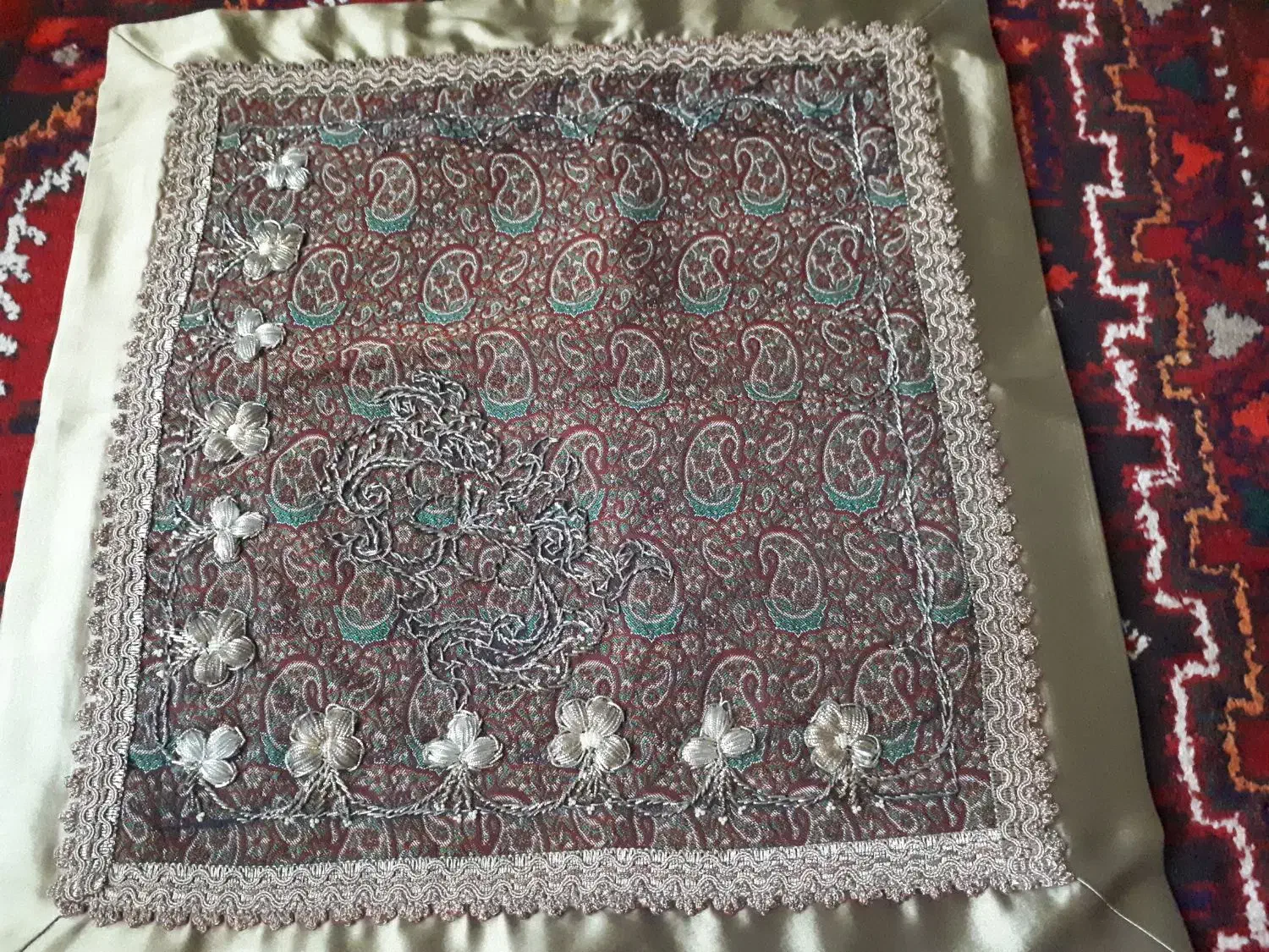 ترمه ابریشم قدیمی|کلکسیون اشیاء عتیقه|زنجان, |دیوار