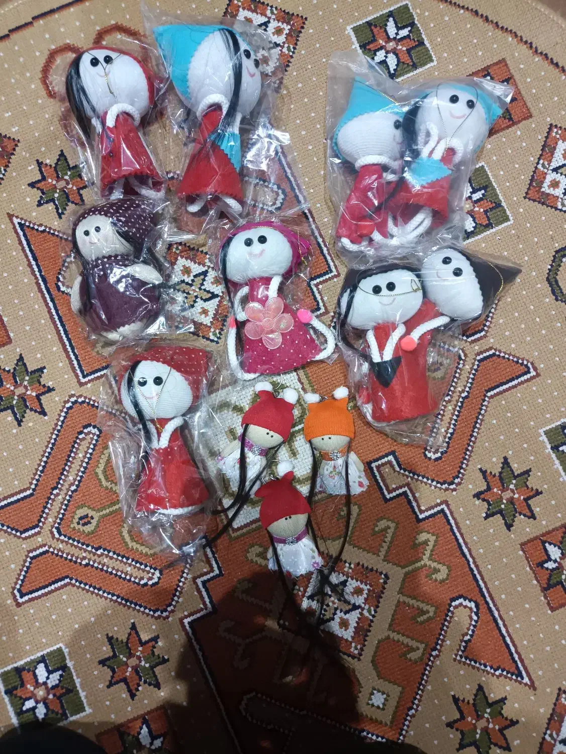 عروسک|اسباب‌بازی بچه|خمینی‌شهر, |دیوار