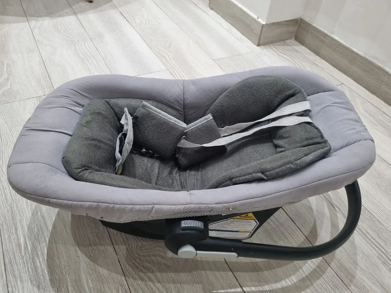 کریرنوزاددلیجان|تخت و صندلی بچه|رضوانشهر, |دیوار