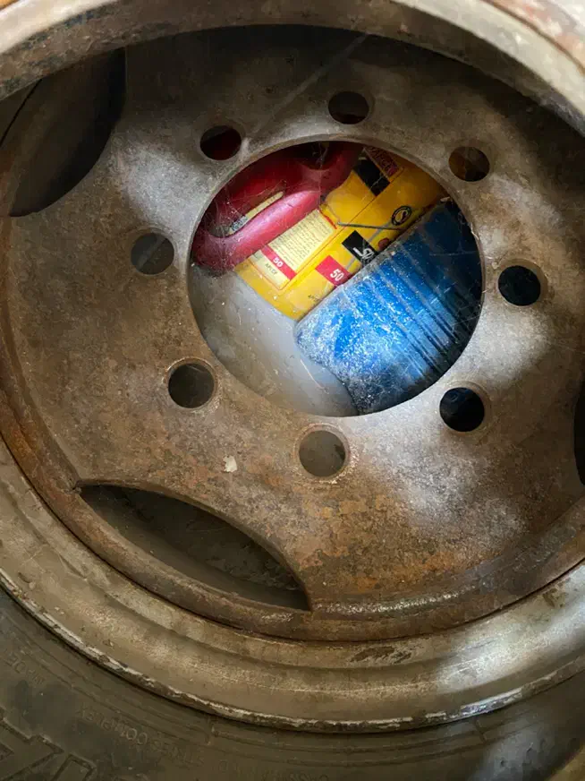 دو حلقه لاستیک و رینگ تانکر و تریل بزرگ|قطعات یدکی و لوازم جانبی|قشلاق دشت, |دیوار