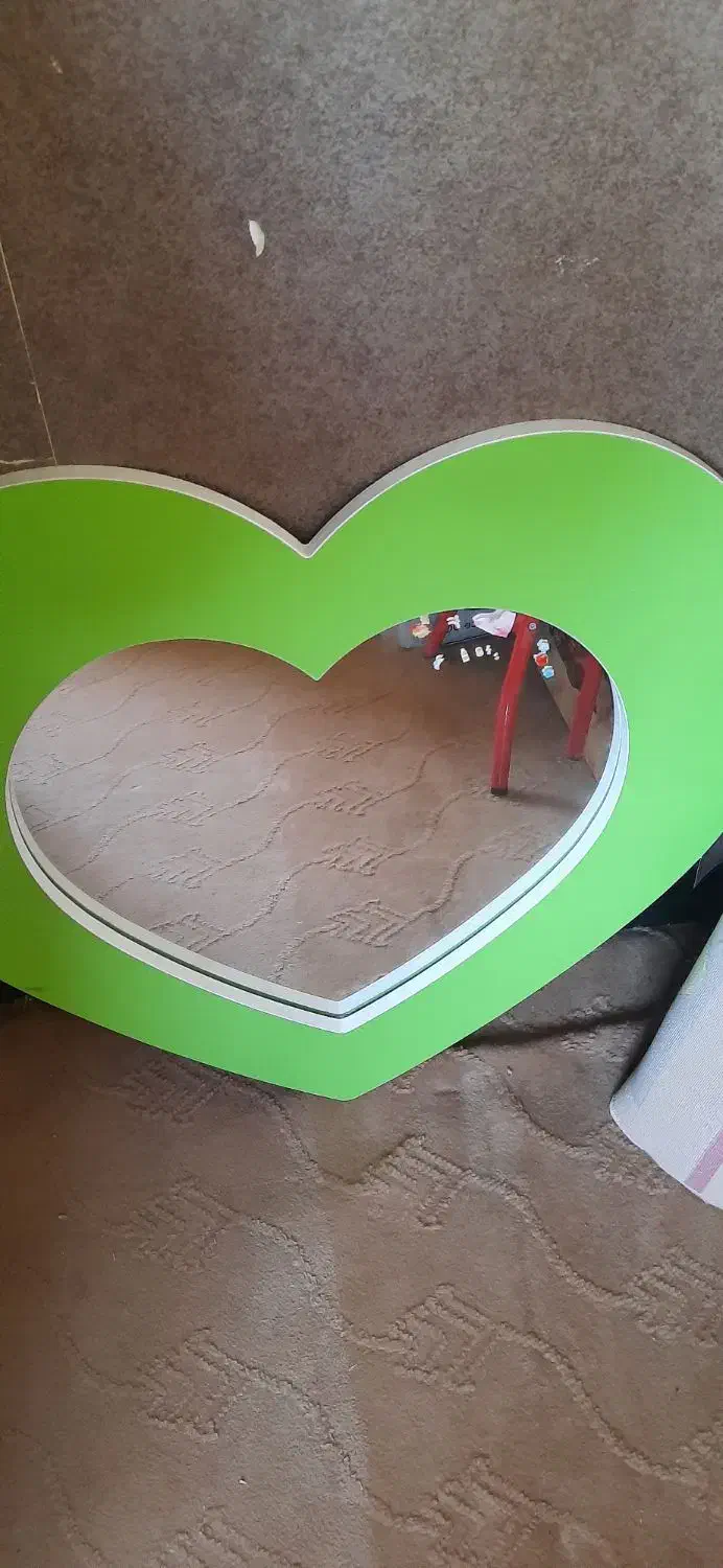 اینه|آینه|شاهین‌شهر, عطار|دیوار