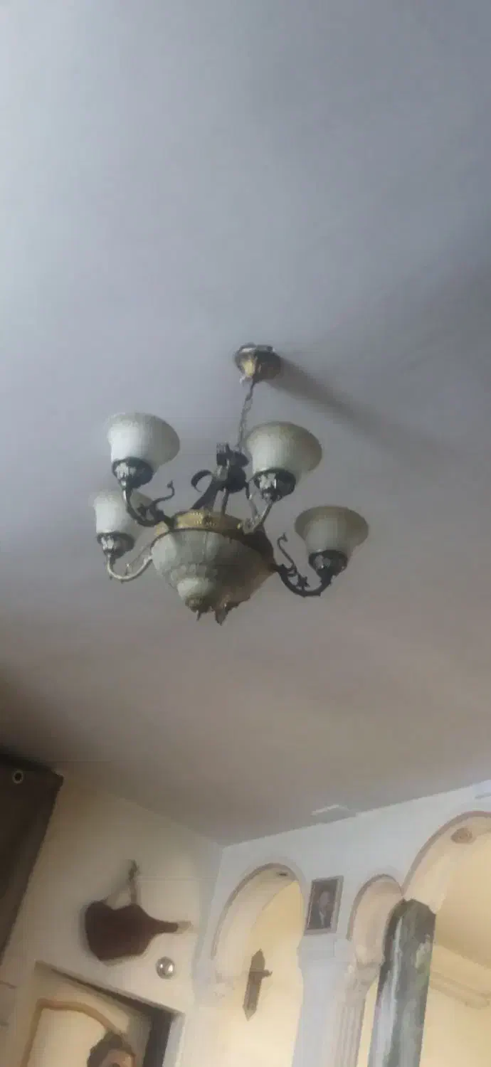 دوتا لوستر سالم|لوستر و چراغ آویز|ورامین, ورامین|دیوار