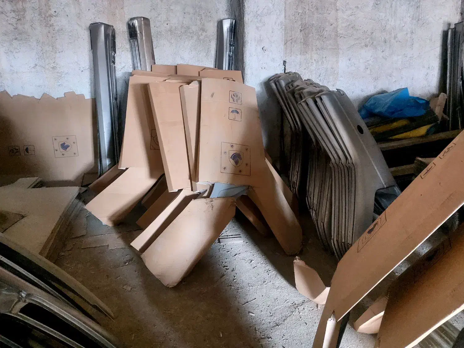 گلگیر عقب پژو|قطعات یدکی و لوازم جانبی|رباط‌کریم, الارد|دیوار