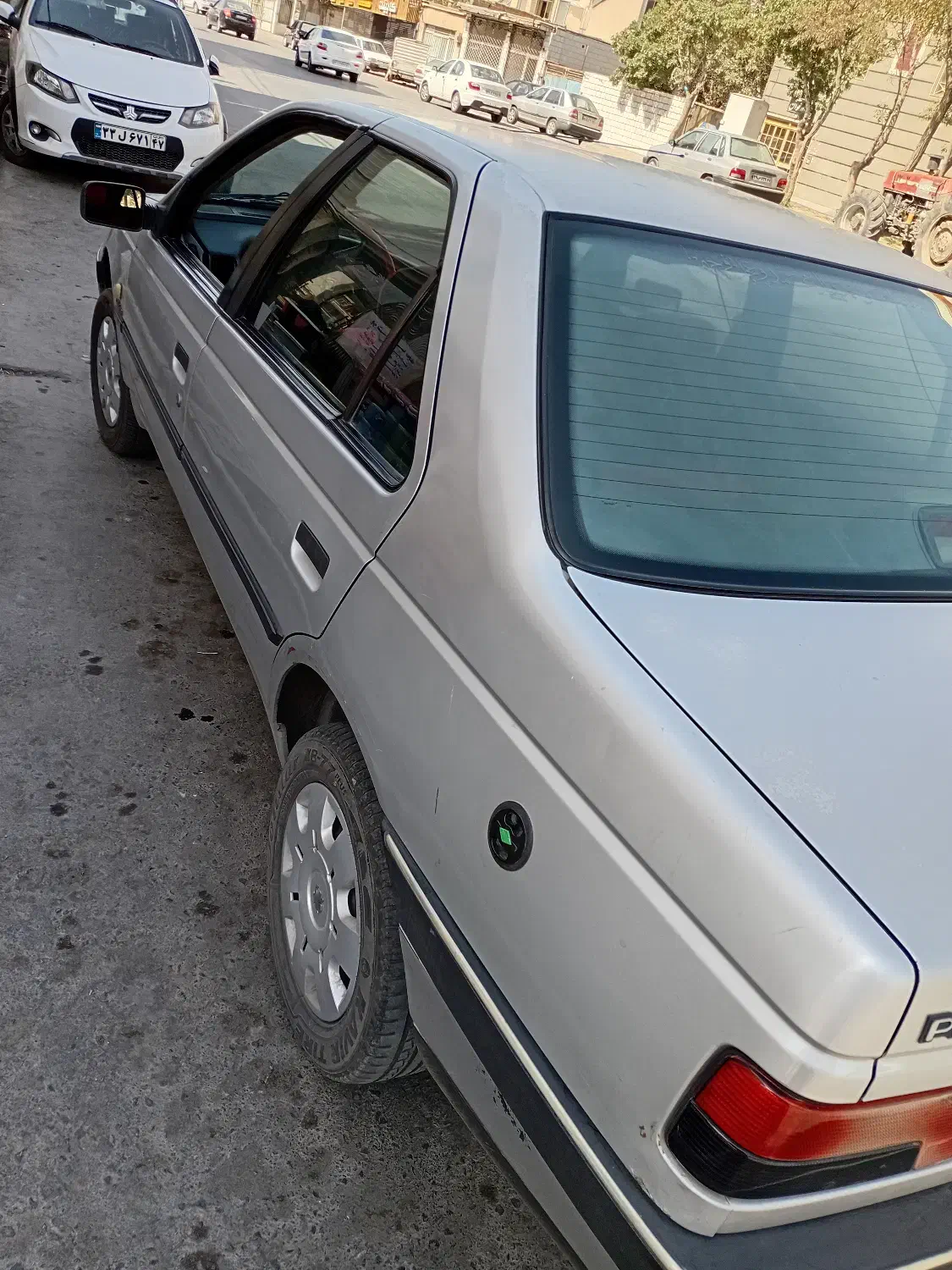 پژو۴۰۵ مدل۸۹فابریک|خودرو سواری و وانت|اراک, |دیوار