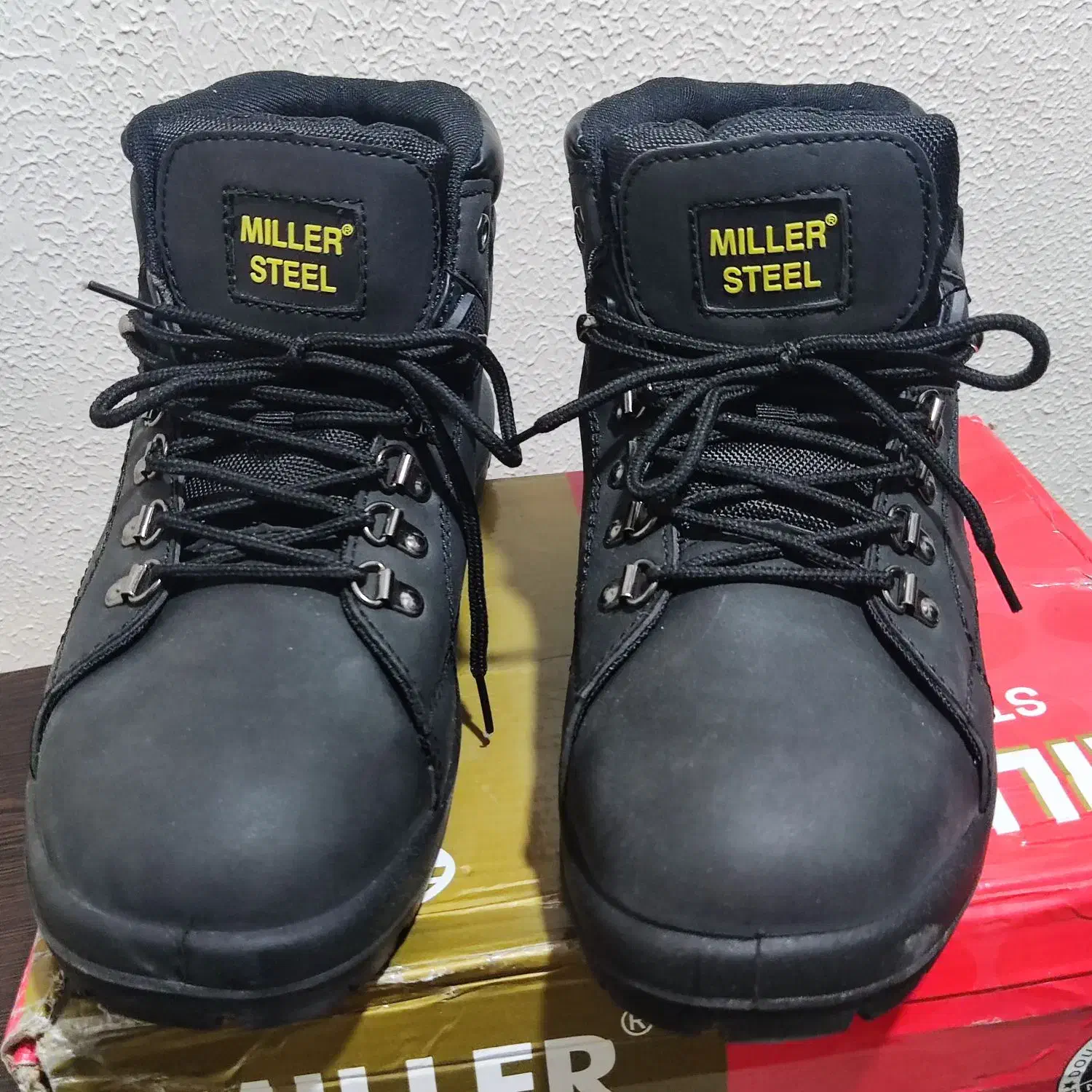 کفش کار میلر استیل آلمانی اصل|کیف، کفش، کمربند|شاهینشهر, فردوسی|دیوار