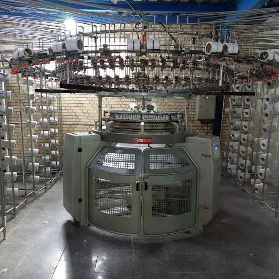 استخدام نیرو آقا در بافندگی|استخدام صنعتی، فنی، مهندسی|قم, کوه سفید|دیوار