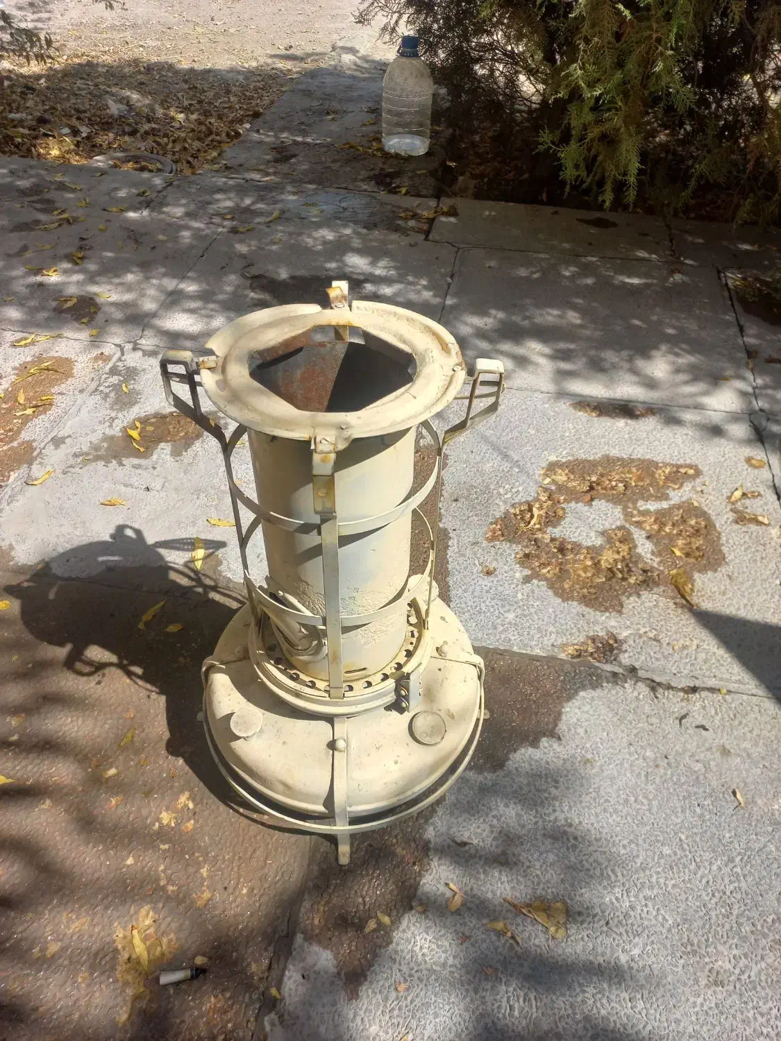 علائدین|کلکسیون اشیاء عتیقه|فولادشهر, B1|دیوار